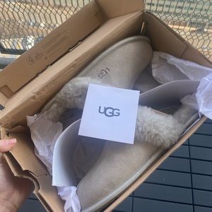 UGG Scuffette ll: Color Goat